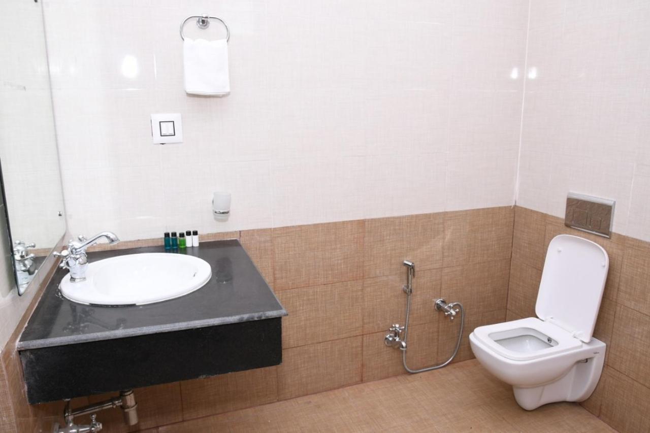 Tiger Den Club & Resort Palia Kalan Экстерьер фото